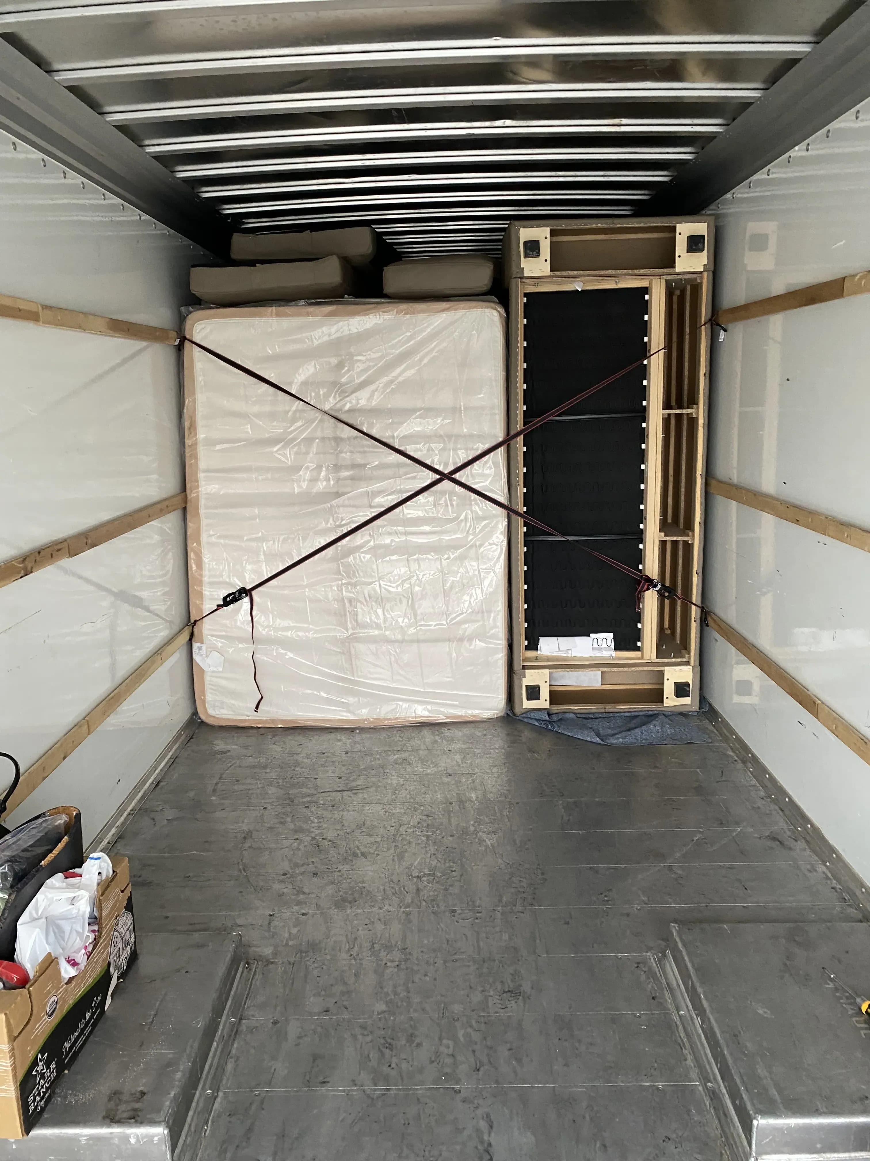 Moving job photo 2